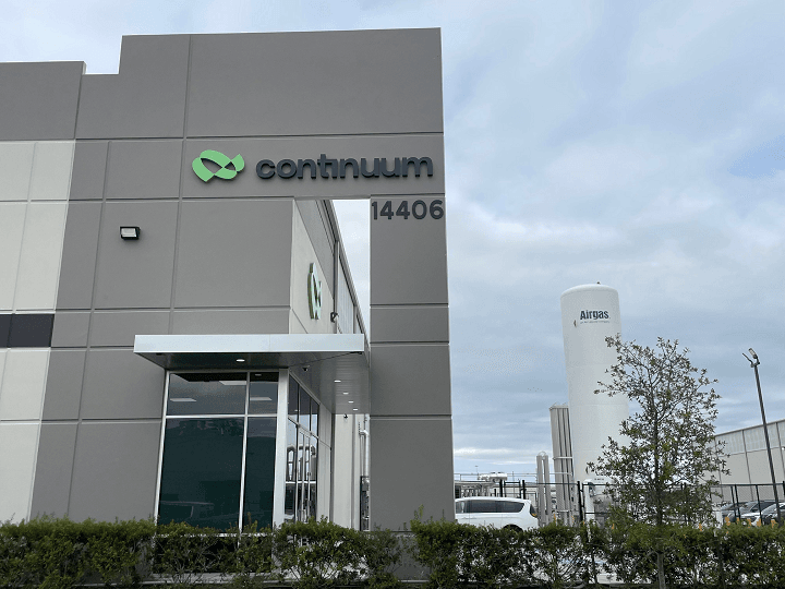 Continuum Powders logo