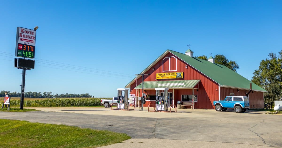 Kones Korner - Gun and C-Store in Castlewood, SD logo