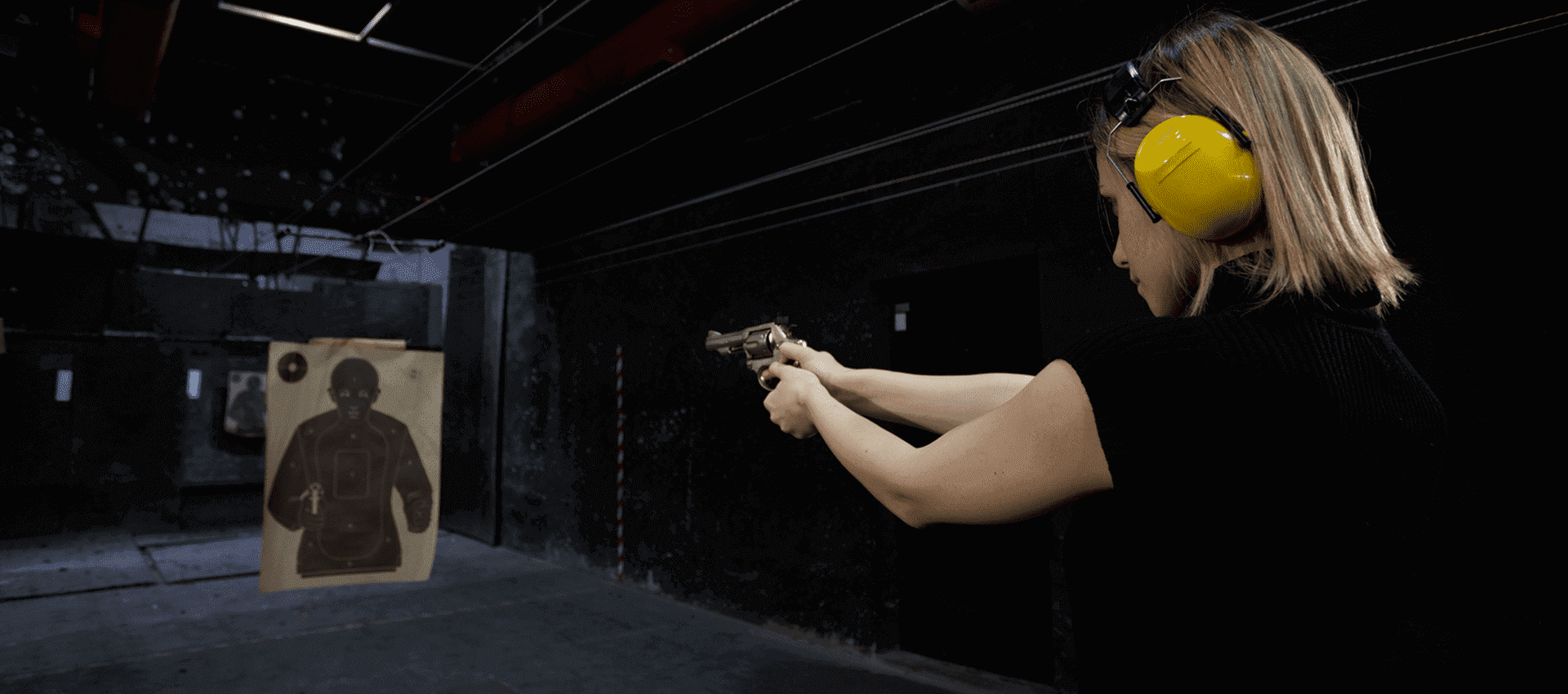 Freedom Ammo Indoor Shooting Range logo