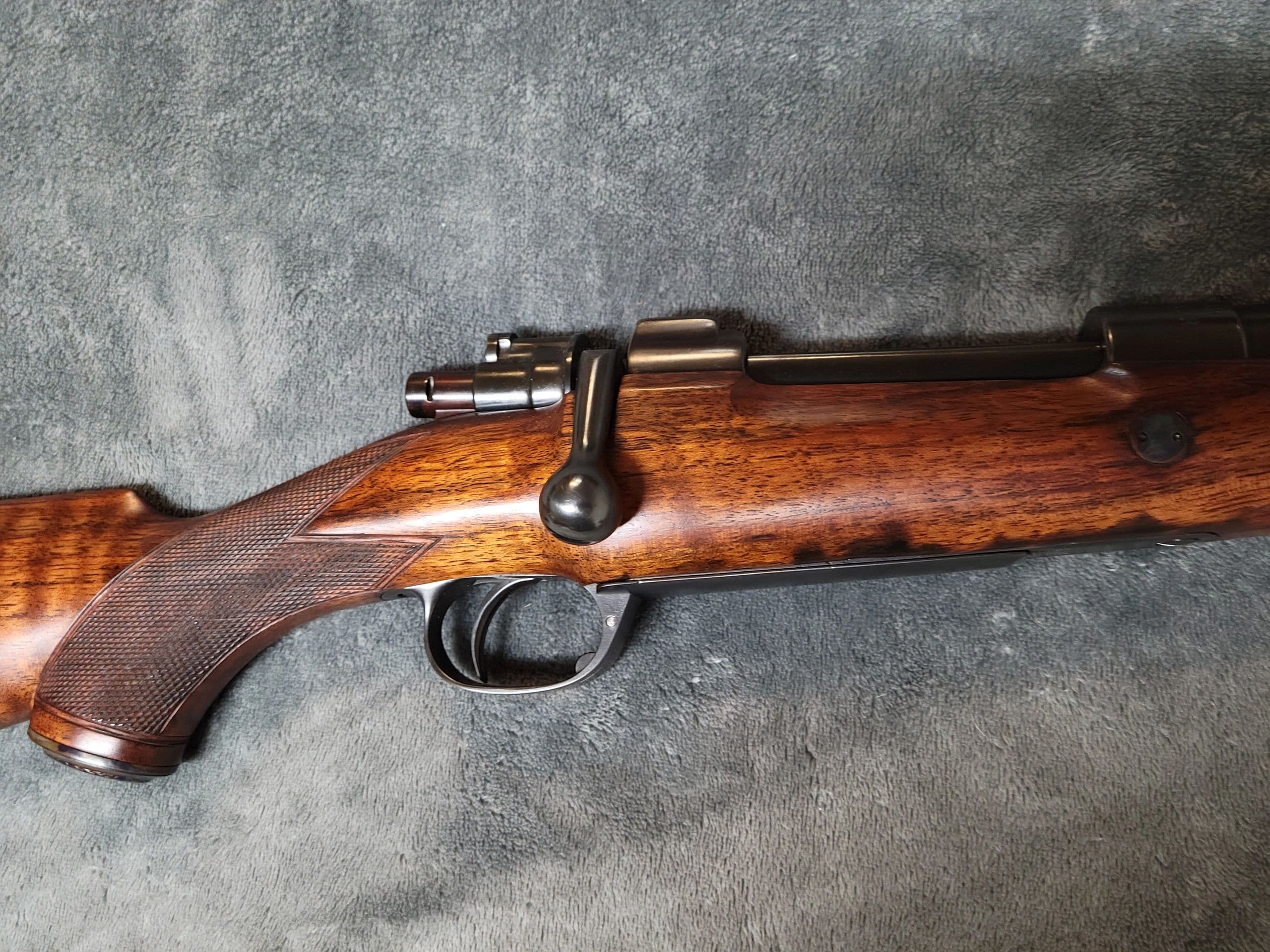 Manitou Custom Guns logo