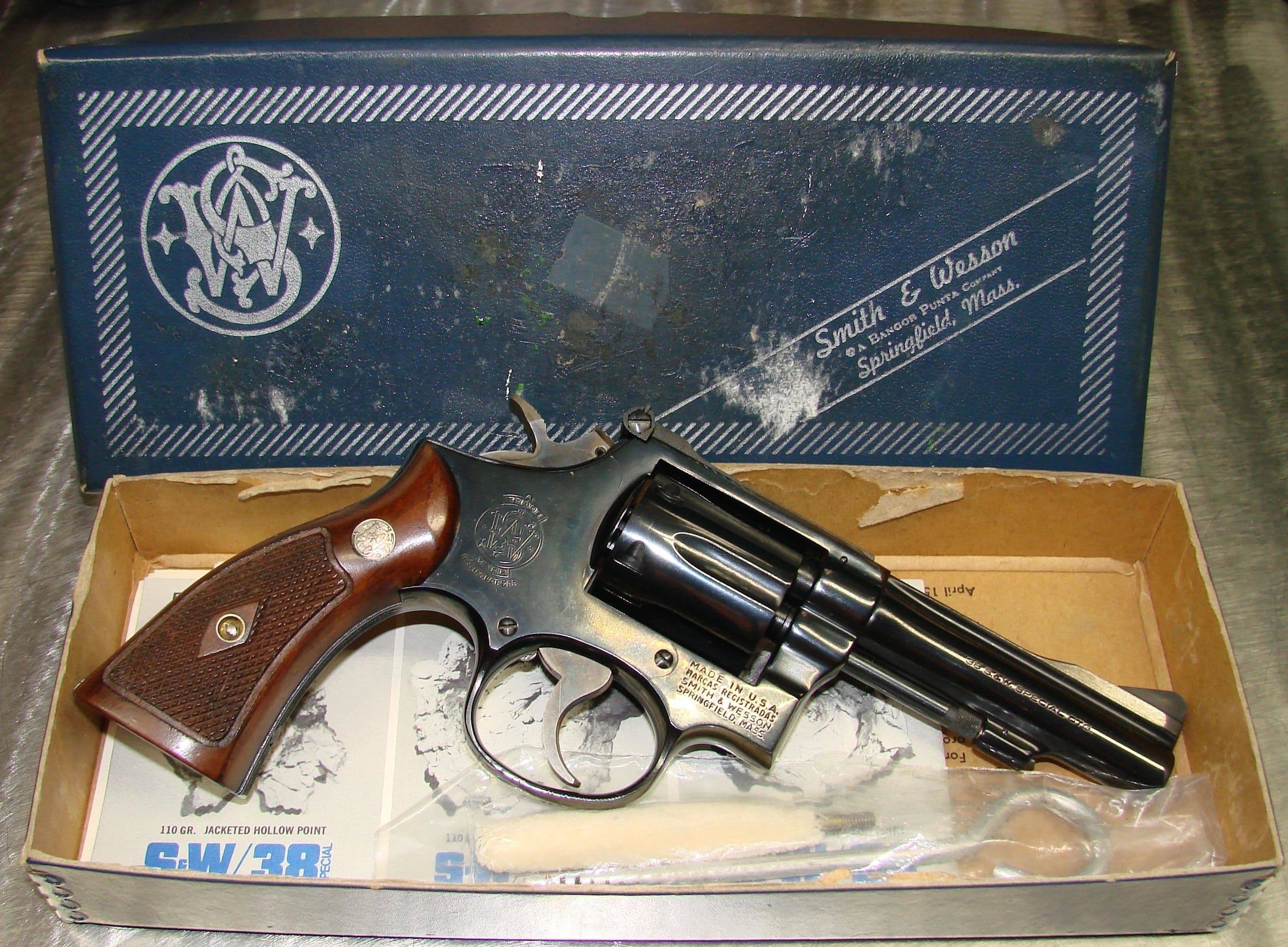 Hunter Firearms logo