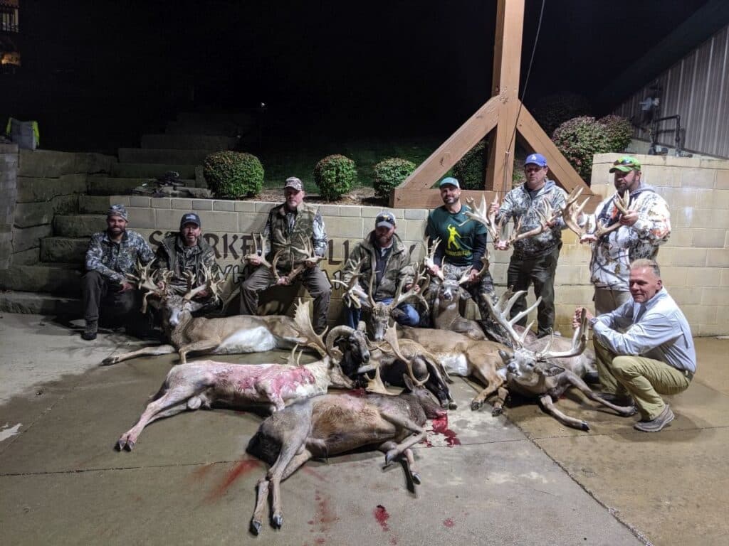 Starkey Hollow Whitetails logo