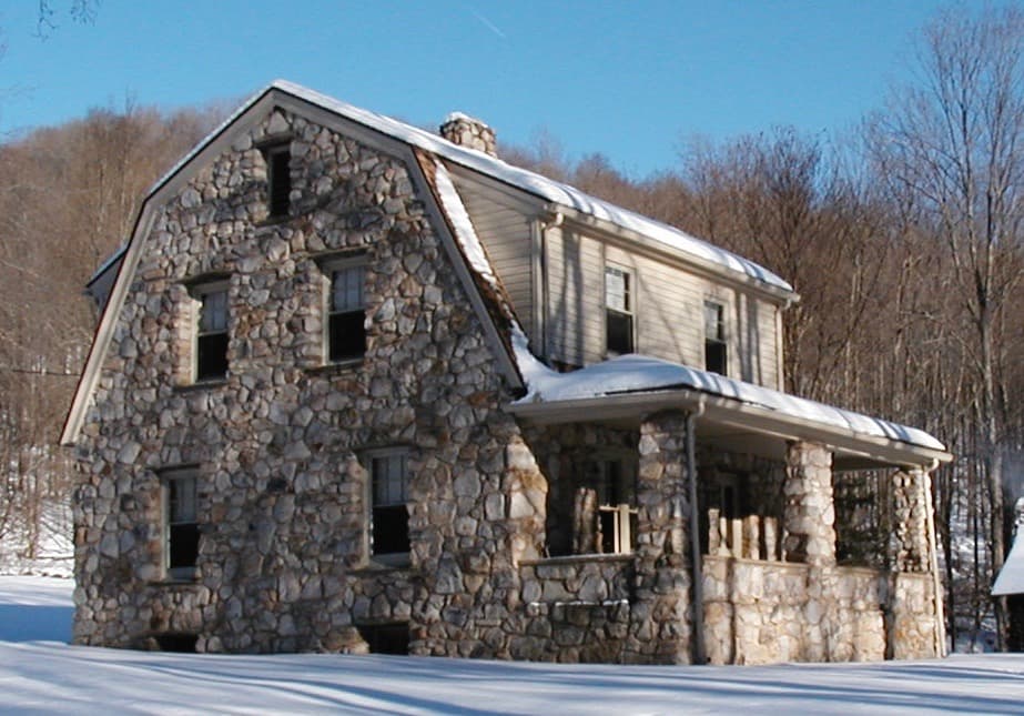Stonehaven Arms logo