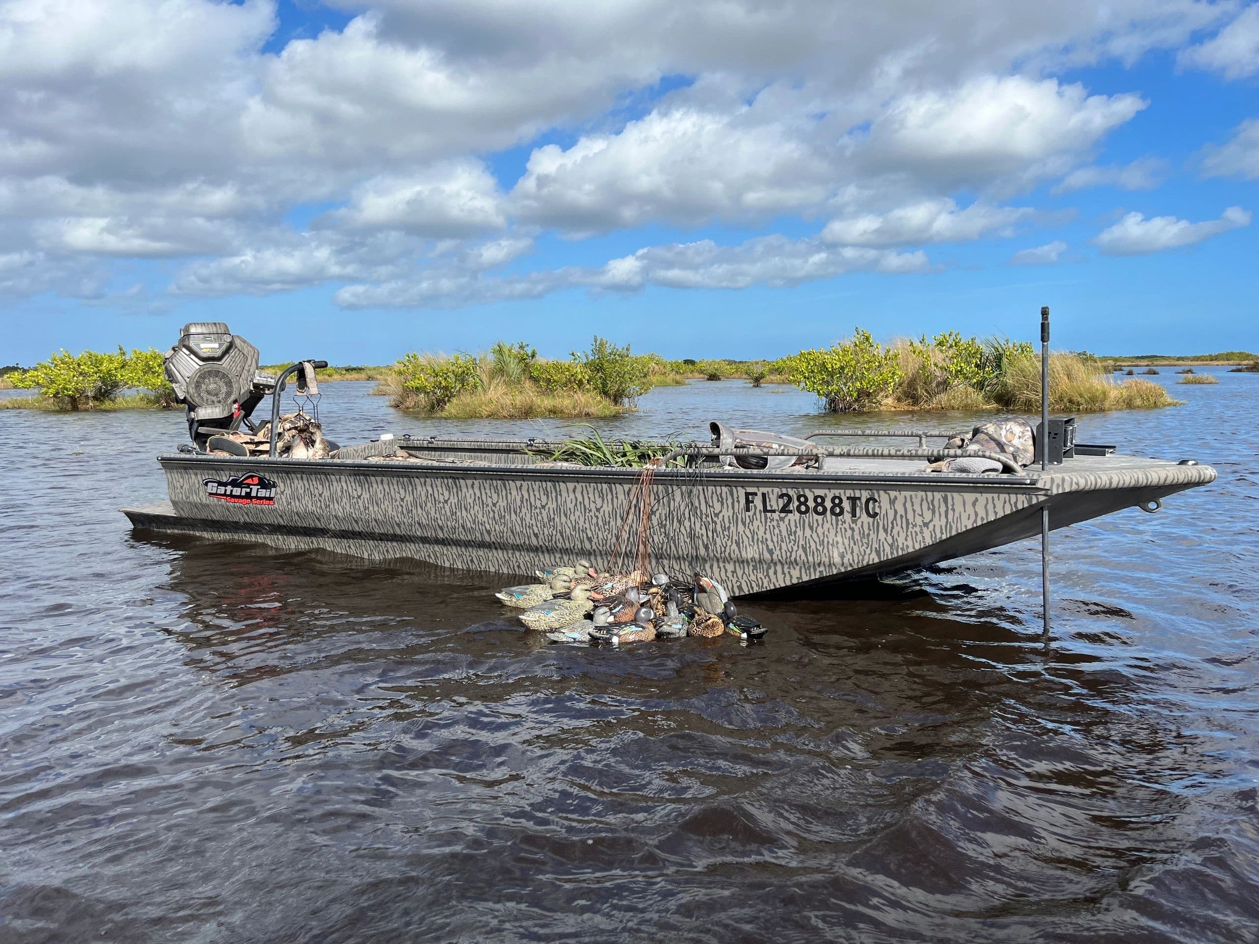 Feet down outfitters logo