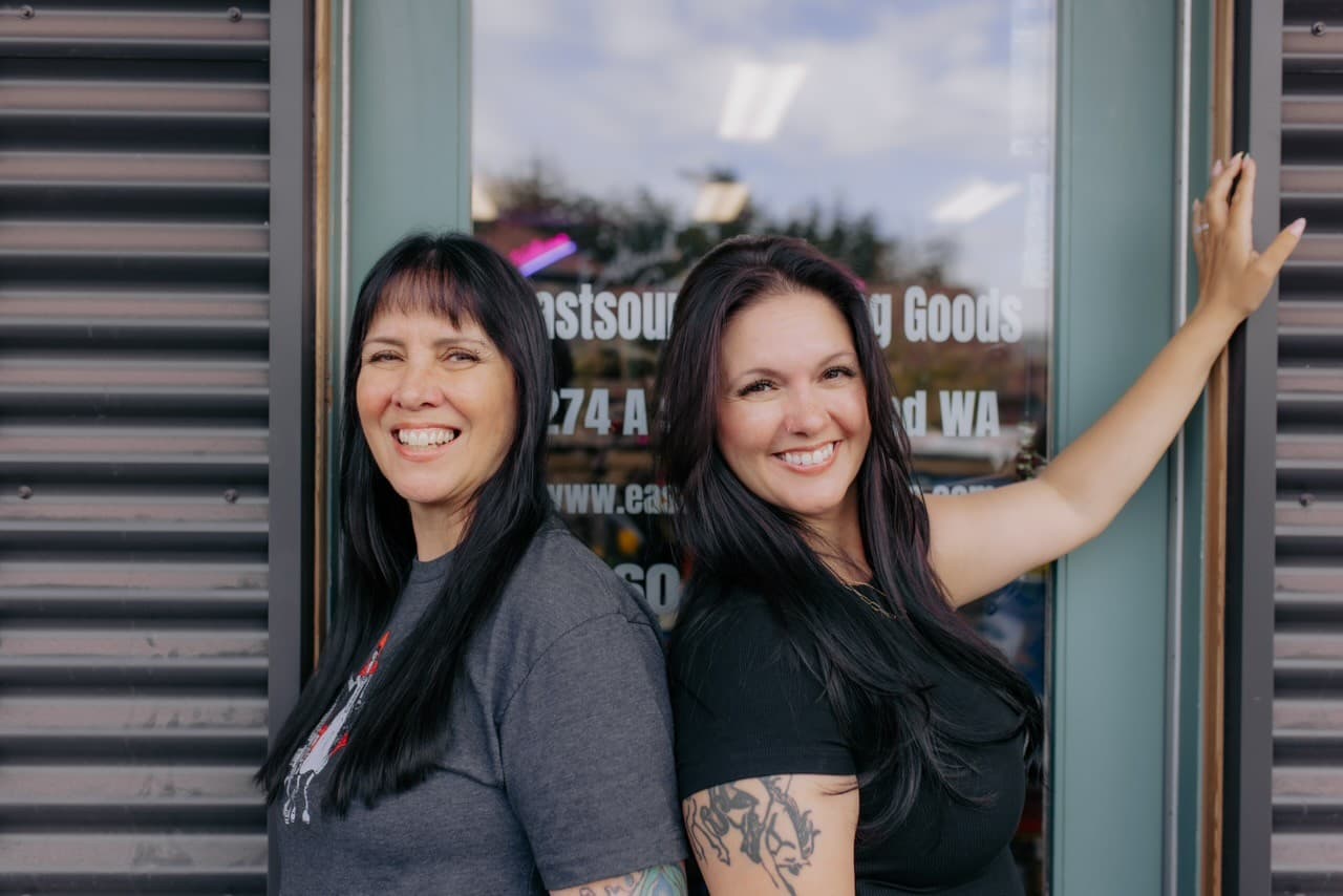 Eastsound Sporting Goods logo