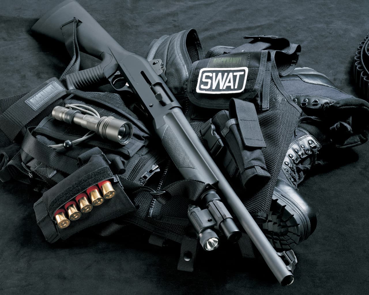 Saratoga Weapons and Tactical logo